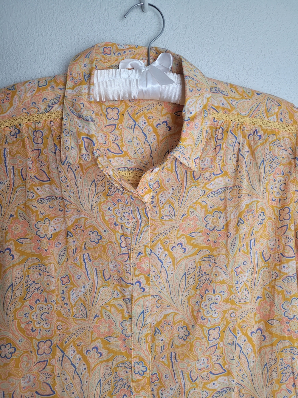 Sundance Yellow Blue Paisley Floral  Button-Up Henley Blouse